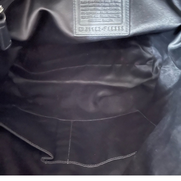 2 Coach Black and Cream Designer Tote Bag - Picture 3 of 13